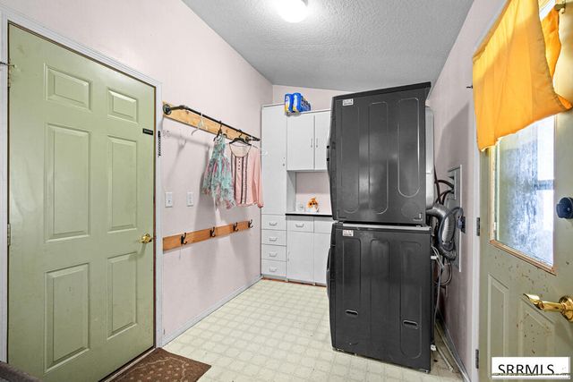 805 Sykes Drive, Idaho Falls, ID 83401