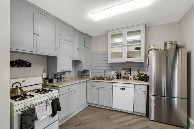 810 6th Street SE, Minneapolis, MN 55414