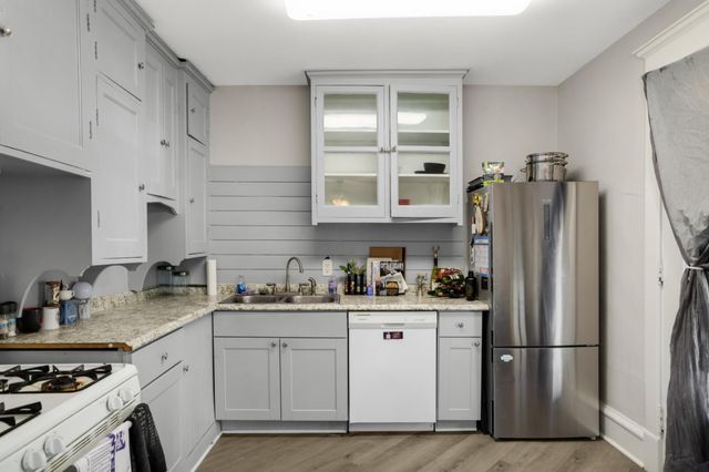 810 6th Street SE, Minneapolis, MN 55414