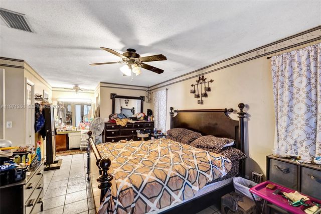 7570 Johnson St, Hollywood, FL 33024