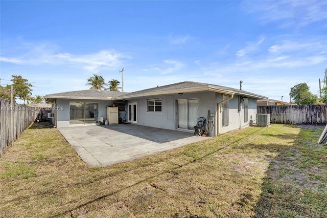 7570 Johnson St, Hollywood, FL 33024