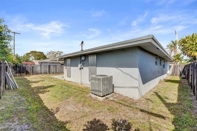 7570 Johnson St, Hollywood, FL 33024