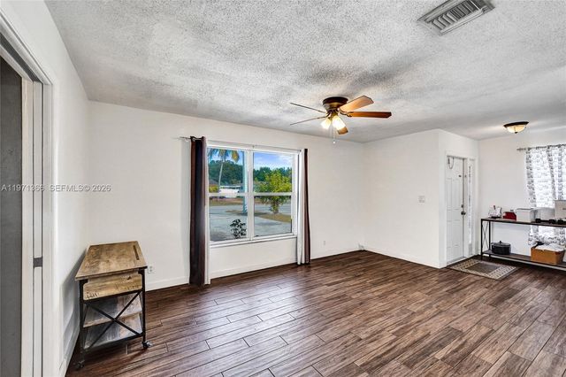 7570 Johnson St, Hollywood, FL 33024