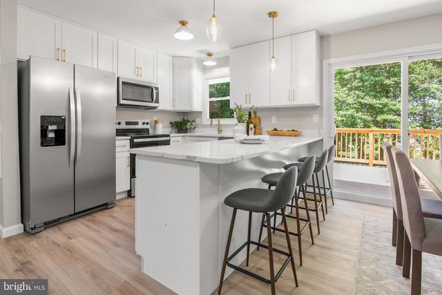 994 HILLENDALE DR, Annapolis, MD 21409