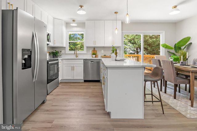 994 HILLENDALE DR, Annapolis, MD 21409