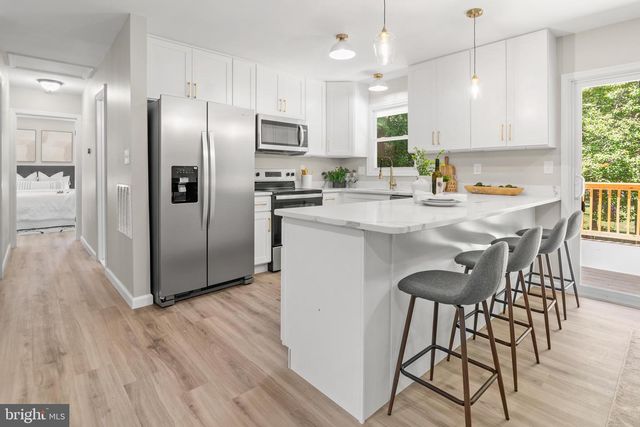 994 HILLENDALE DR, Annapolis, MD 21409