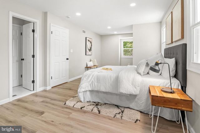 994 HILLENDALE DR, Annapolis, MD 21409