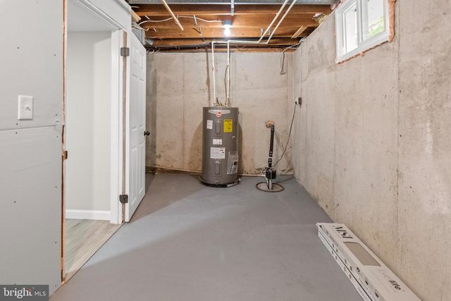 994 HILLENDALE DR, Annapolis, MD 21409