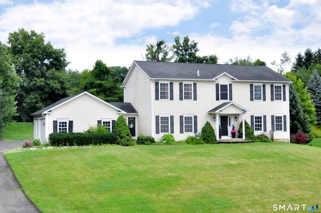 34 Chippenwood Lane, Bristol, CT 06010