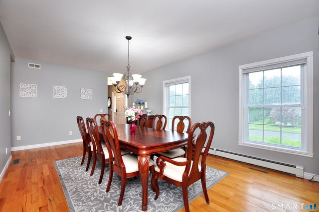 34 Chippenwood Lane, Bristol, CT 06010