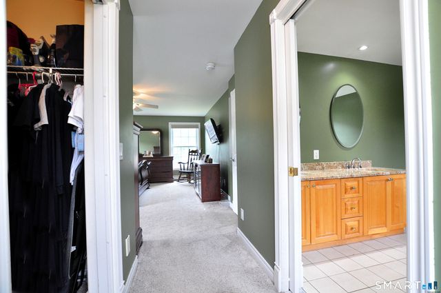 34 Chippenwood Lane, Bristol, CT 06010