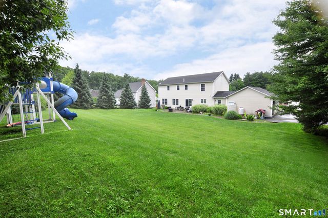34 Chippenwood Lane, Bristol, CT 06010