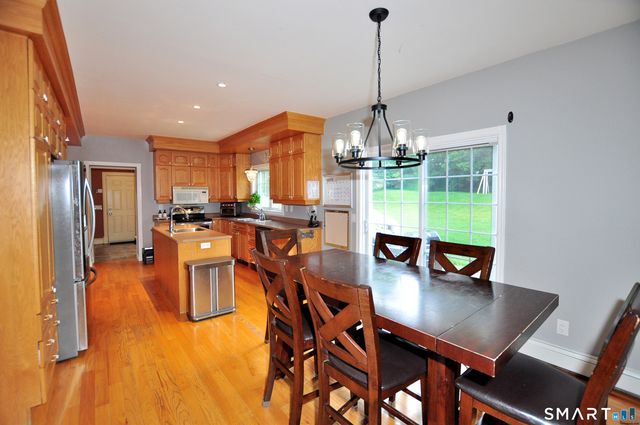 34 Chippenwood Lane, Bristol, CT 06010