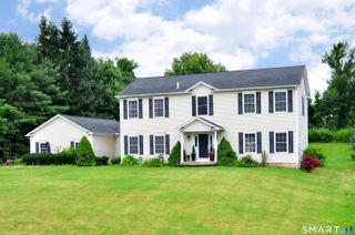 34 Chippenwood Lane, Bristol, CT 06010