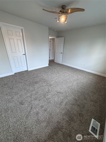 3155 Walker Rd, Dupont, WA 98327