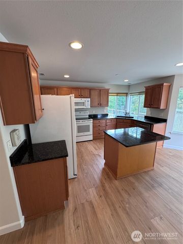 3155 Walker Rd, Dupont, WA 98327