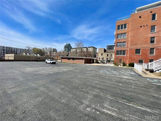 4540 Lindell Boulevard, St Louis, MO 63108