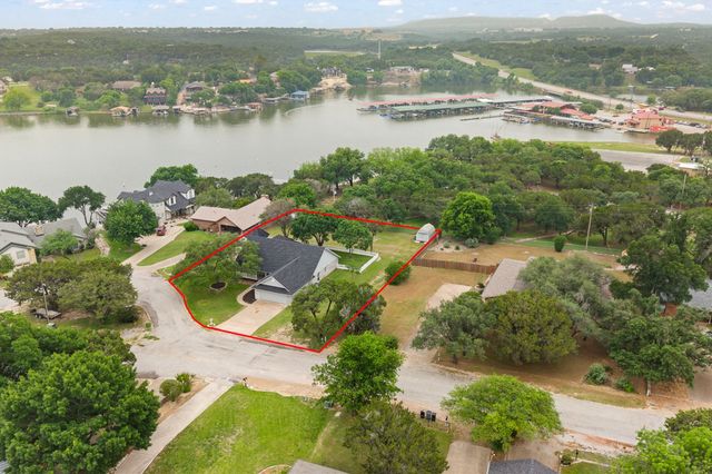 639 S Rough Creek Court, Granbury, TX 76048