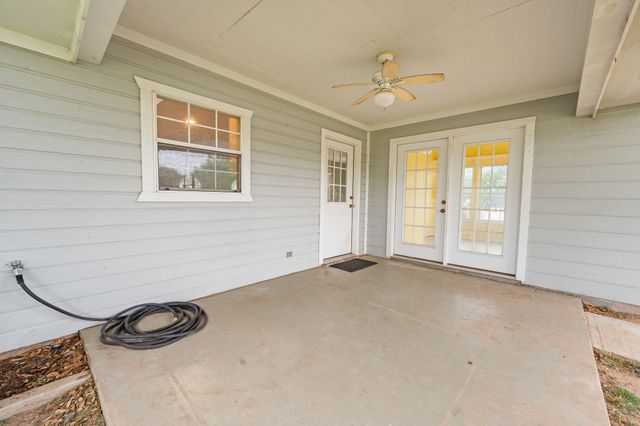 639 S Rough Creek Court, Granbury, TX 76048