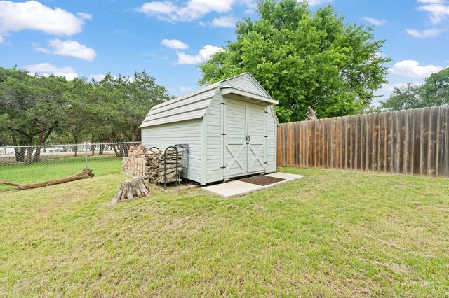 639 S Rough Creek Court, Granbury, TX 76048