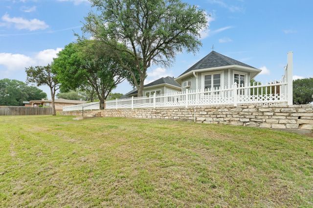 639 S Rough Creek Court, Granbury, TX 76048