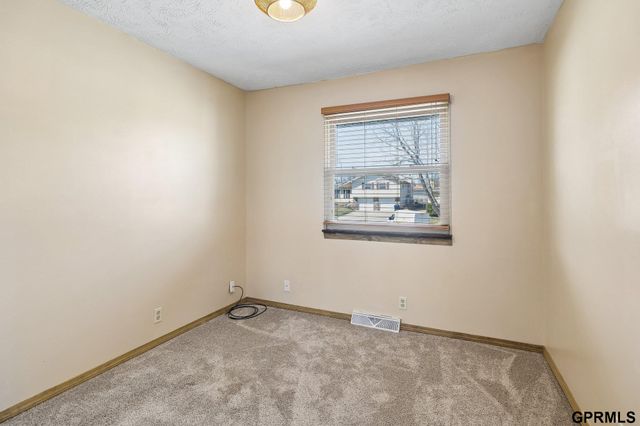 13107 Josephine Street, Omaha, NE 68138