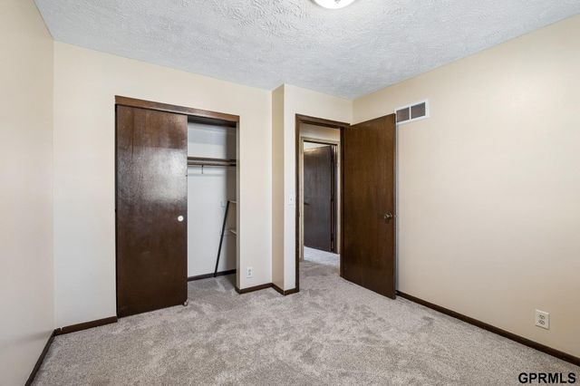 13107 Josephine Street, Omaha, NE 68138