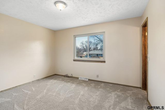 13107 Josephine Street, Omaha, NE 68138