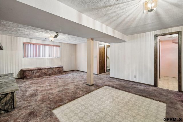 13107 Josephine Street, Omaha, NE 68138