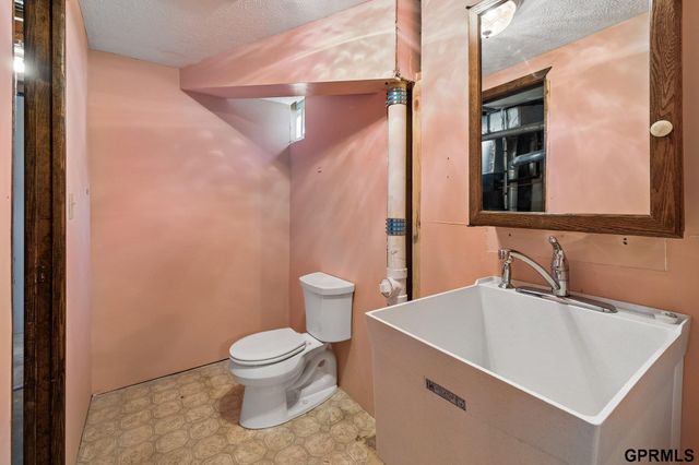 13107 Josephine Street, Omaha, NE 68138