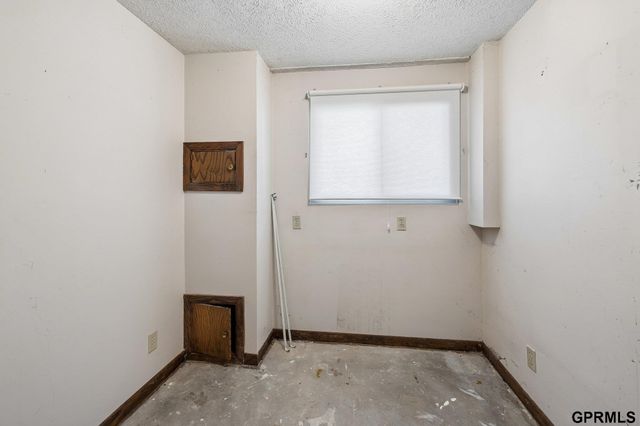 13107 Josephine Street, Omaha, NE 68138