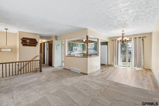 13107 Josephine Street, Omaha, NE 68138