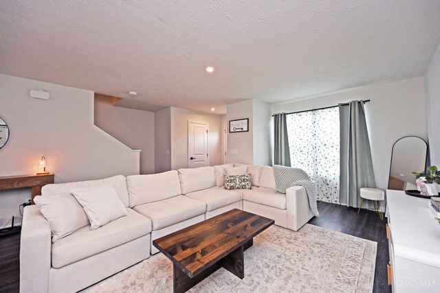 5021 Sullivans Ridge Drive, Morrow, OH 45152