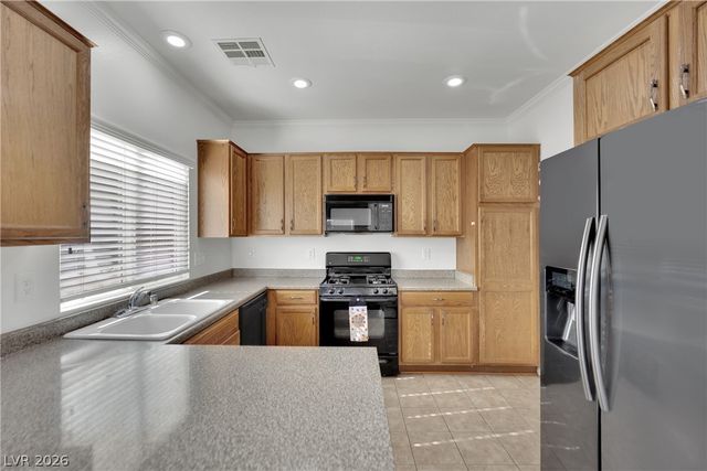 10283 Eve Springs Street, Las Vegas, NV 89178