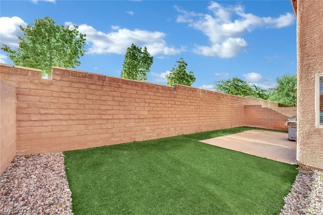 10283 Eve Springs Street, Las Vegas, NV 89178