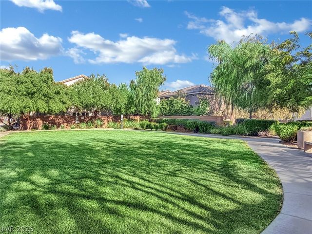 10283 Eve Springs Street, Las Vegas, NV 89178