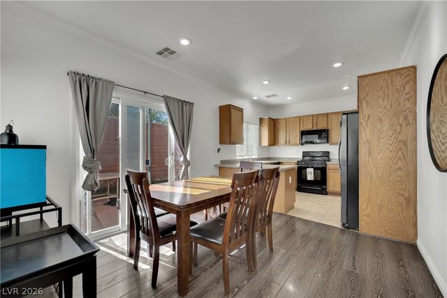 10283 Eve Springs Street, Las Vegas, NV 89178
