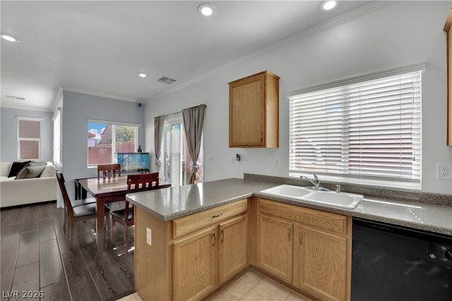 10283 Eve Springs Street, Las Vegas, NV 89178