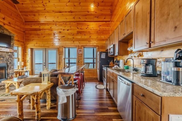 685 Shell Mountain Road, Sevierville, TN 37876