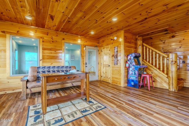 685 Shell Mountain Road, Sevierville, TN 37876