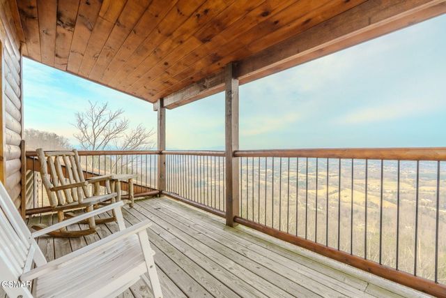 685 Shell Mountain Road, Sevierville, TN 37876