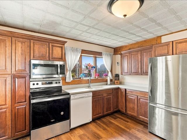 111 Packard St, Hudson, MA 01749