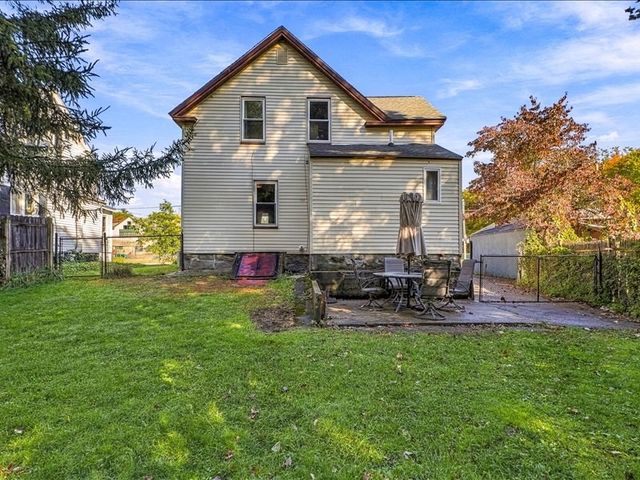 111 Packard St, Hudson, MA 01749