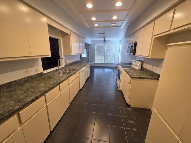 303 & 305 Shoreview Drive, Rockwall, TX 75087