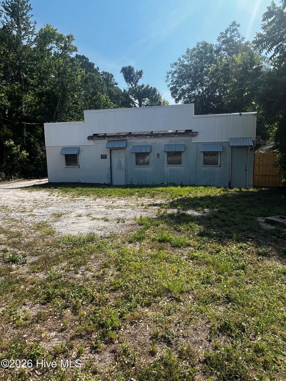 3521 Carolina Beach Road, Wilmington, NC 28412