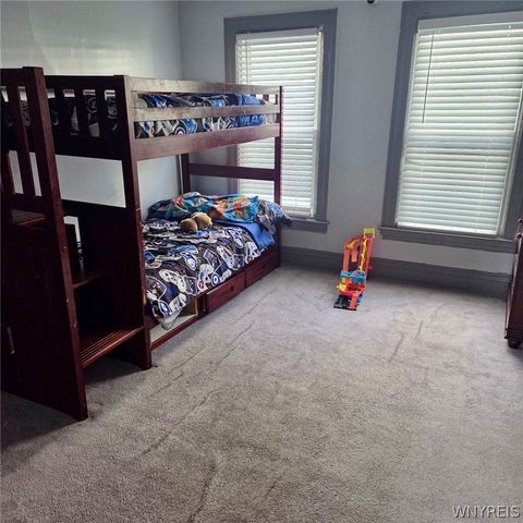 1129 Willow Avenue, Niagara Falls, NY 14305