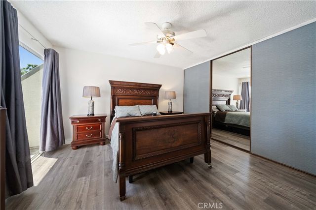 18515 Mayall D, Northridge, CA 91324