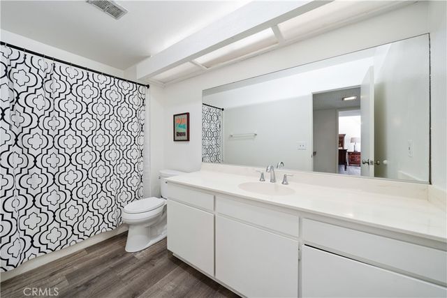 18515 Mayall D, Northridge, CA 91324