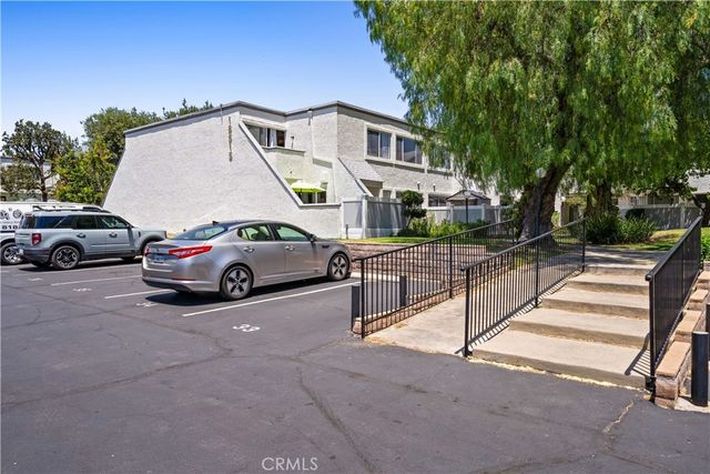 18515 Mayall D, Northridge, CA 91324