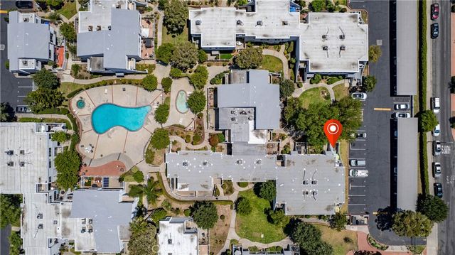 18515 Mayall D, Northridge, CA 91324